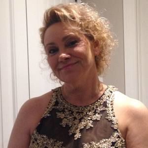 Meet your Posher, Cher